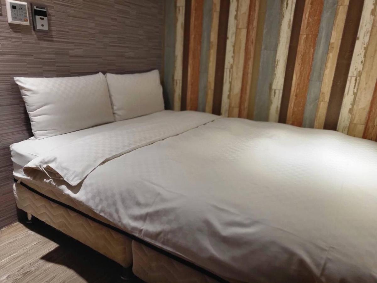 The Cole Hotel Taipei Esterno foto